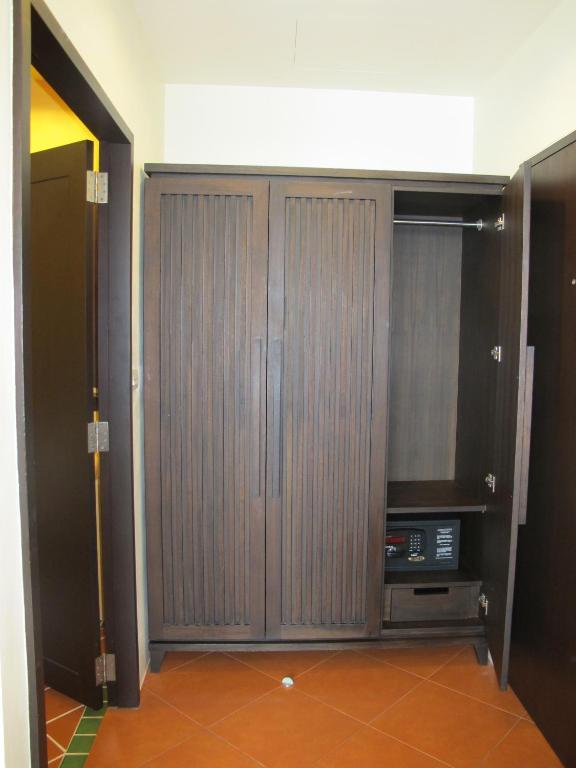 La De Bua Hotel Patong Room photo