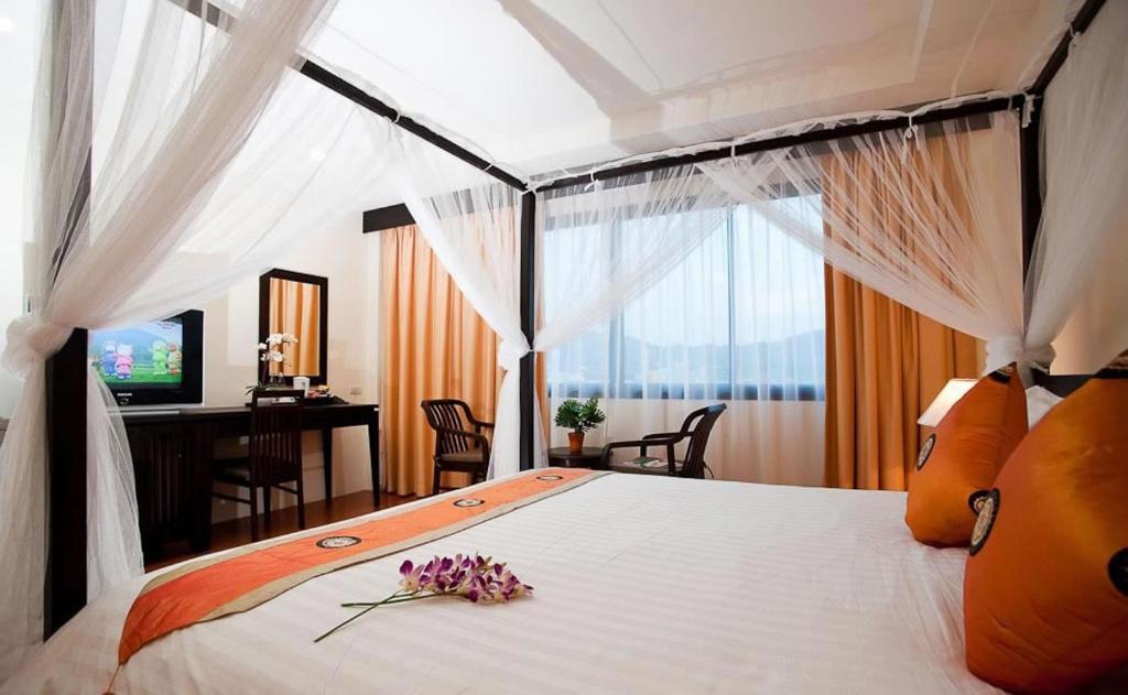 La De Bua Hotel Patong Room photo
